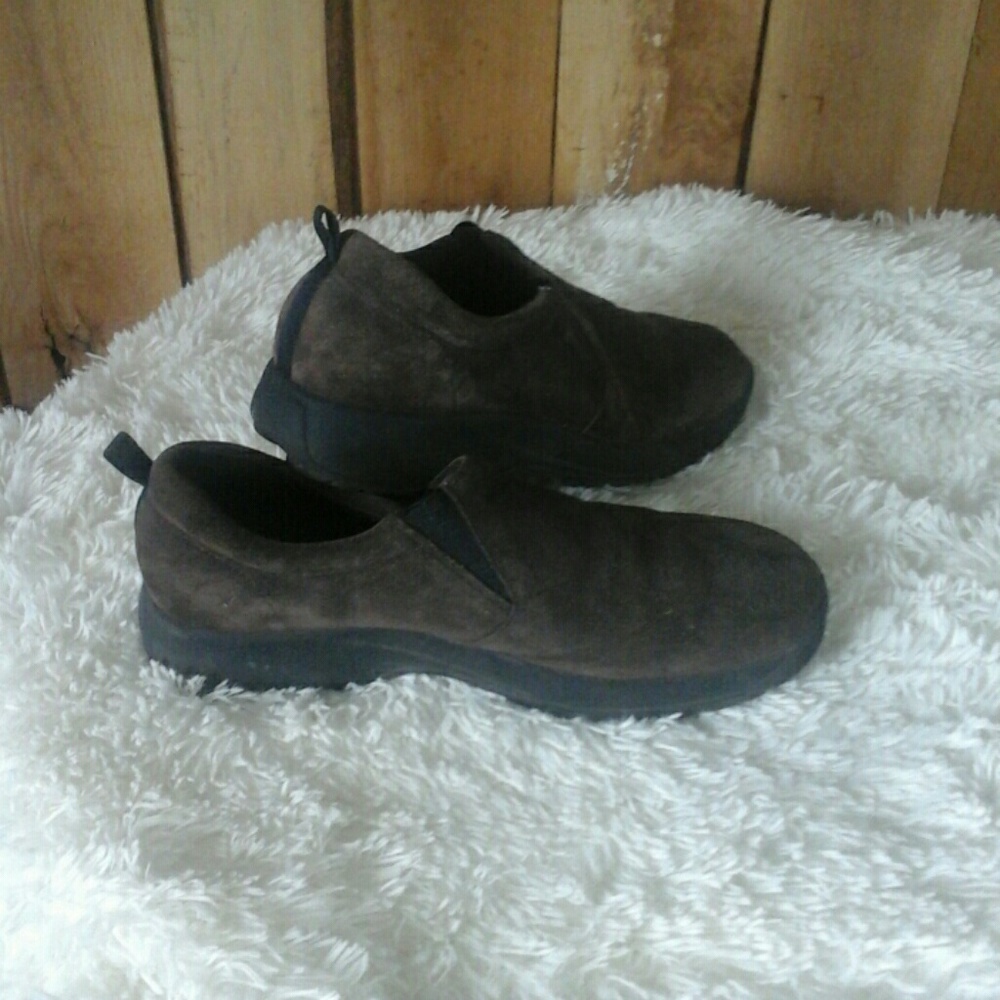 Genuine Sonoma  shoes size 11